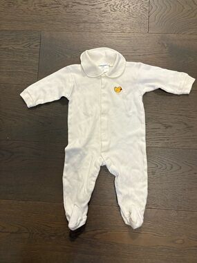 Small wonders baby white sleeper 0-3M VGUC